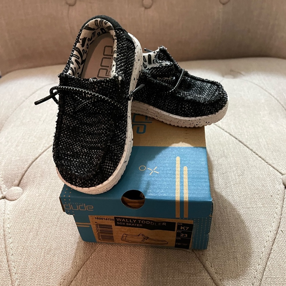 Hey Dude Wally Toddler